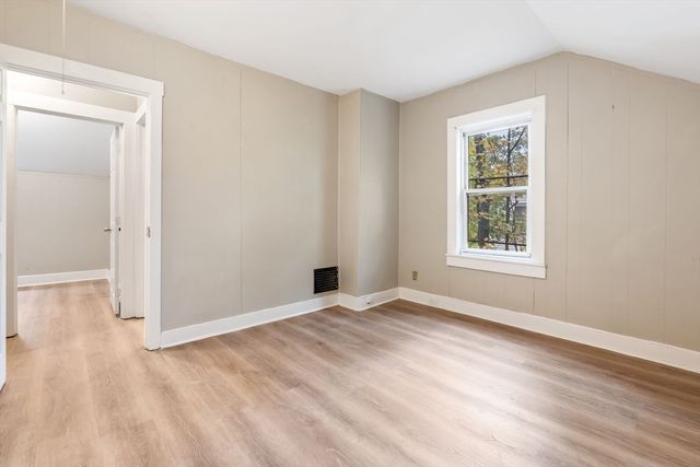 14-24 C St, Northbridge, MA 01588