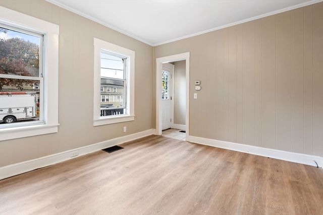 14-24 C St, Northbridge, MA 01588