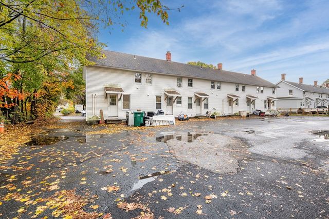 14-24 C St, Northbridge, MA 01588