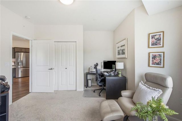 7800 W 123rd Street 116, Overland Park, KS 66213