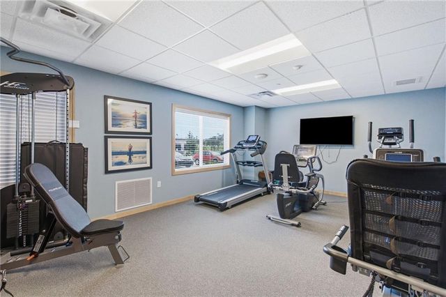 7800 W 123rd Street 116, Overland Park, KS 66213
