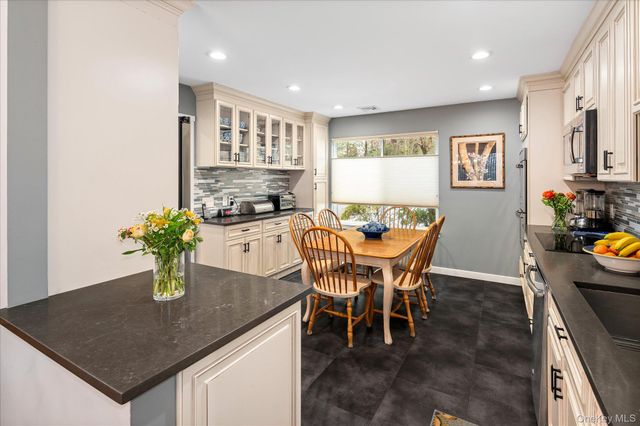 392 Heritage Hills A, Somers, NY 10589