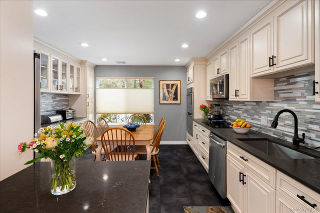 392 Heritage Hills A, Somers, NY 10589