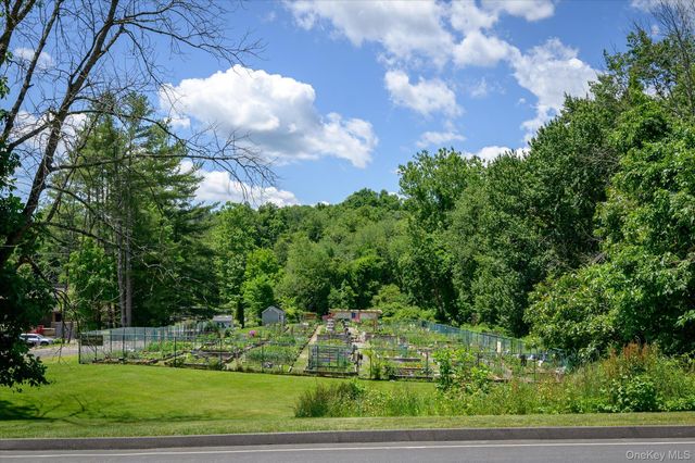 392 Heritage Hills A, Somers, NY 10589