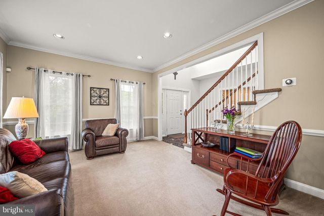 4 FAIRWIND LN, Exton, PA 19341