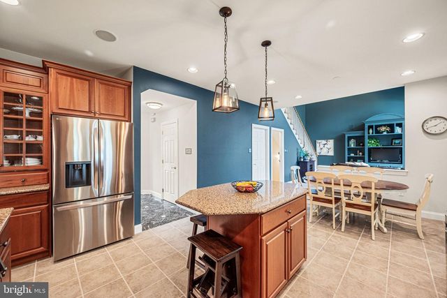 4 FAIRWIND LN, Exton, PA 19341