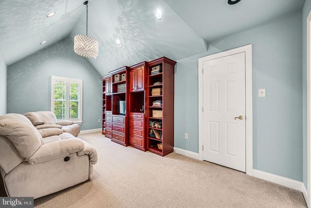 4 FAIRWIND LN, Exton, PA 19341