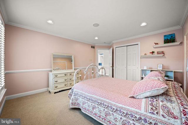 4 FAIRWIND LN, Exton, PA 19341