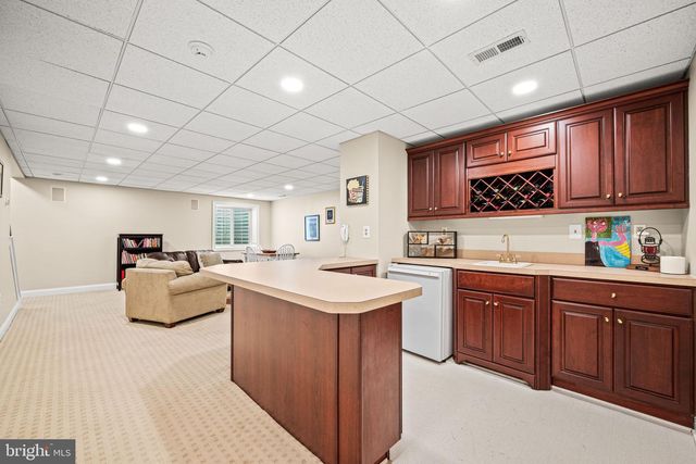 4 FAIRWIND LN, Exton, PA 19341