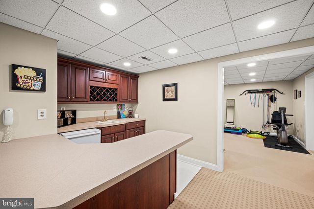 4 FAIRWIND LN, Exton, PA 19341