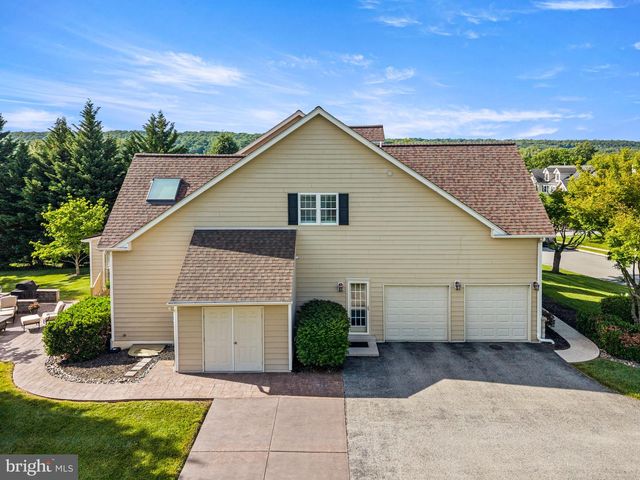 4 FAIRWIND LN, Exton, PA 19341