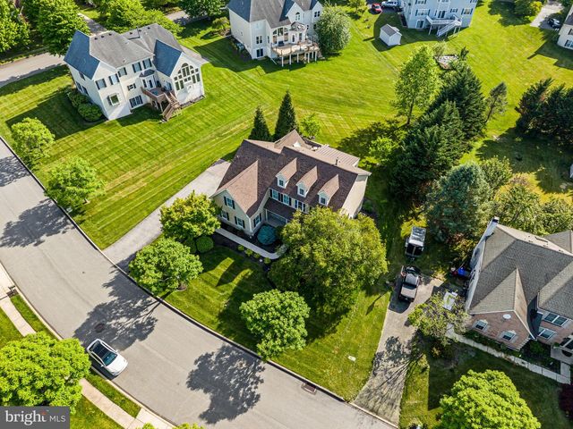 4 FAIRWIND LN, Exton, PA 19341