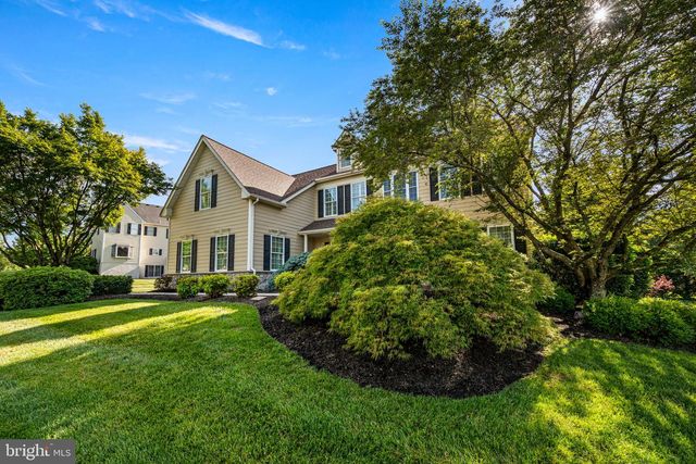 4 FAIRWIND LN, Exton, PA 19341