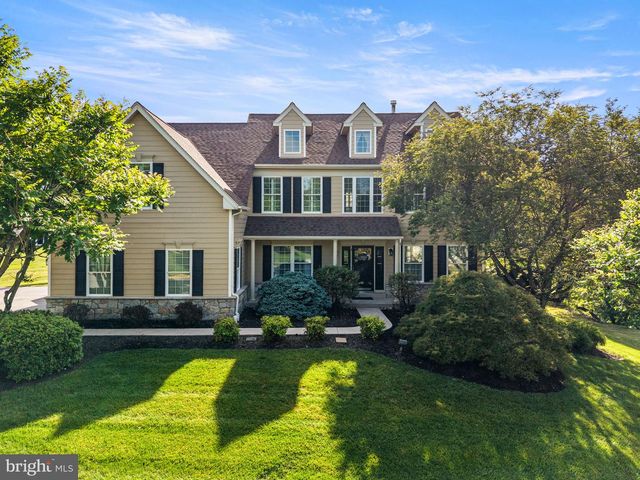 4 FAIRWIND LN, Exton, PA 19341