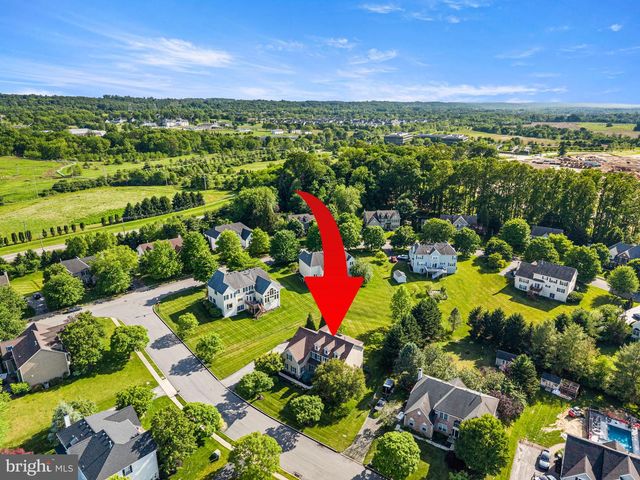 4 FAIRWIND LN, Exton, PA 19341