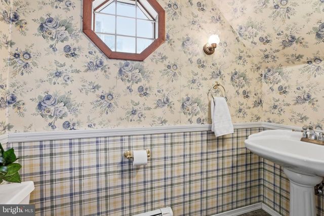 509 W WALNUT ST, Perkasie, PA 18944