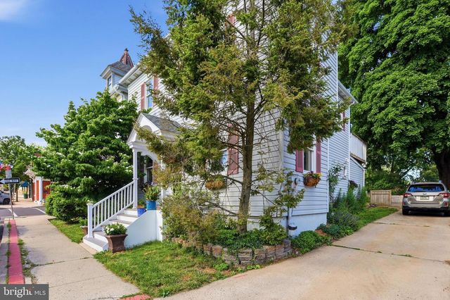 509 W WALNUT ST, Perkasie, PA 18944
