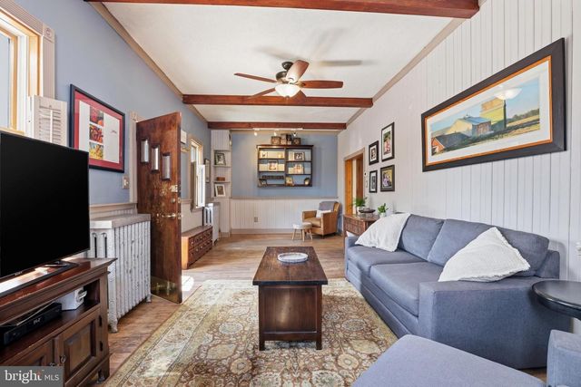 509 W WALNUT ST, Perkasie, PA 18944