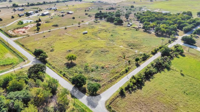 103 County Road 1659, Chico, TX 76431