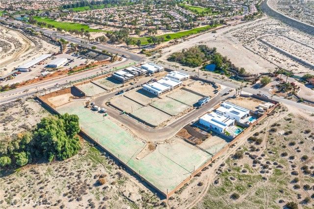 80 Lineta Way, La Quinta, CA 92253