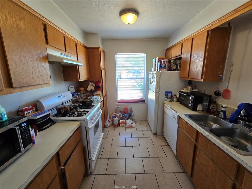 2356/2358 Cornell Drive, College Station, TX 77840 — photo 5