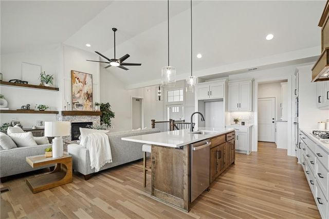 14289 S Houston Street, Olathe, KS 66061