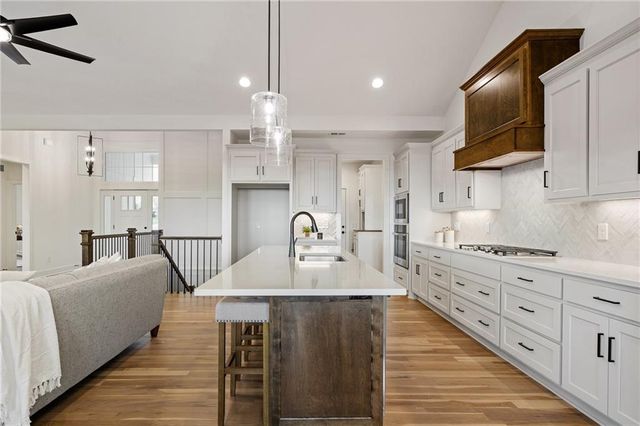 14289 S Houston Street, Olathe, KS 66061