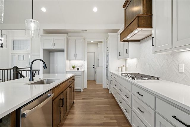 14289 S Houston Street, Olathe, KS 66061