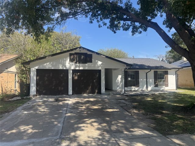 6645 Starnes Road, Watauga, TX 76148