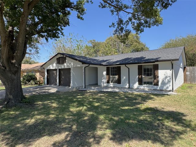 6645 Starnes Road, Watauga, TX 76148