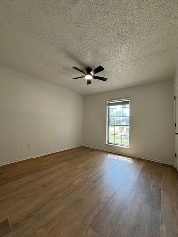 6645 Starnes Road, Watauga, TX 76148