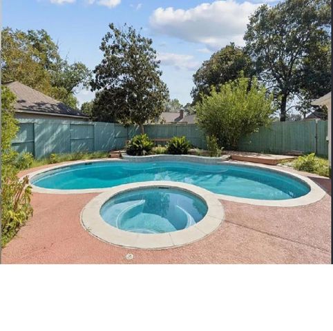 1818 Hillgreen Drive, Katy, TX 77494