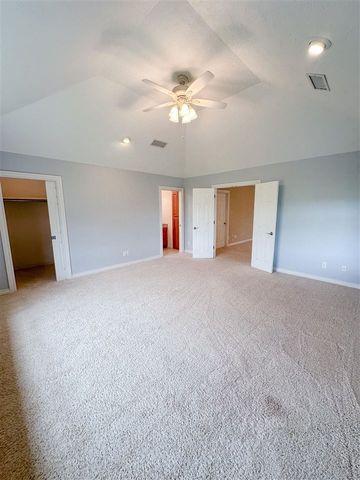 374 SE Willow Lane, Lawton, OK 73501