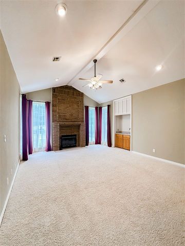 374 SE Willow Lane, Lawton, OK 73501