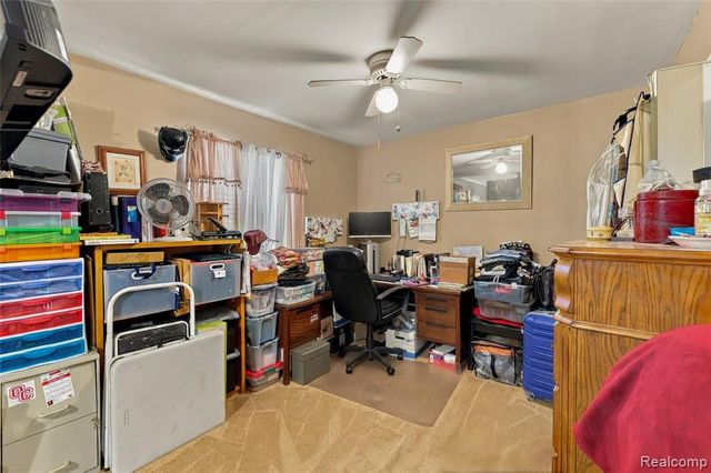 20805 Halsted Rd, Northville, MI 48167