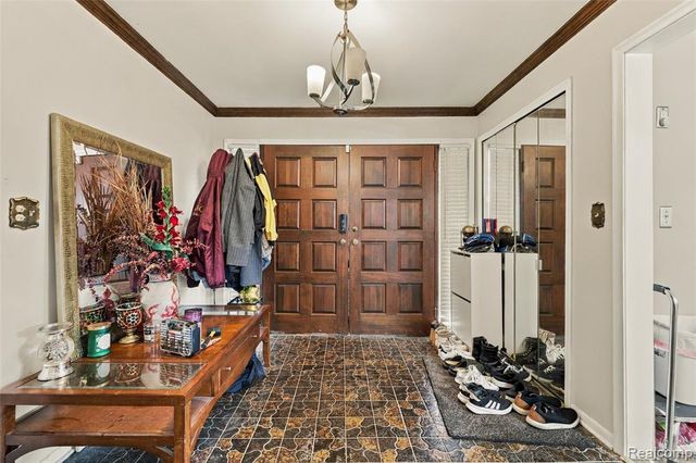 20805 Halsted Rd, Northville, MI 48167