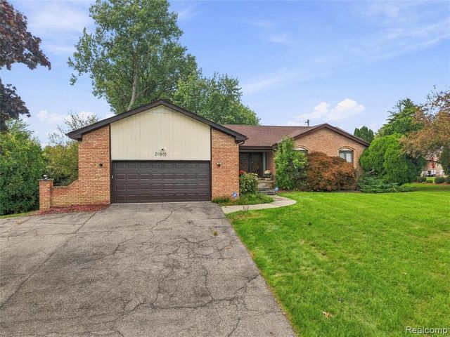 20805 Halsted Rd, Northville, MI 48167