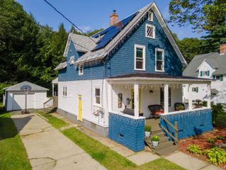 105 Grove Street, Claremont, NH 03743