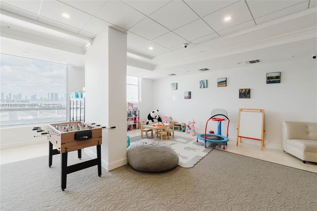 1900 Sunset Harbour Dr 703, Miami Beach, FL 33139