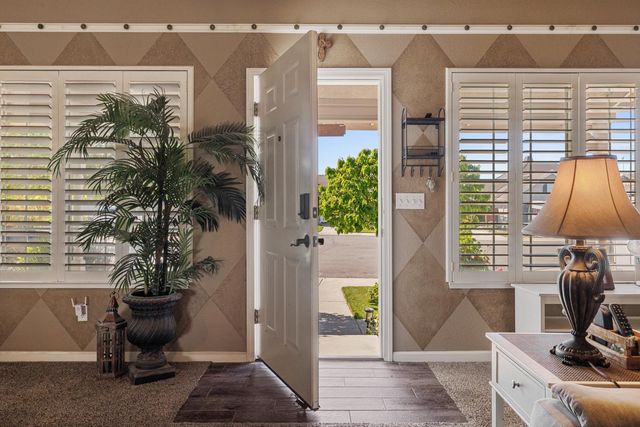 1084 Eastburg Ct, Ripon, CA 95366