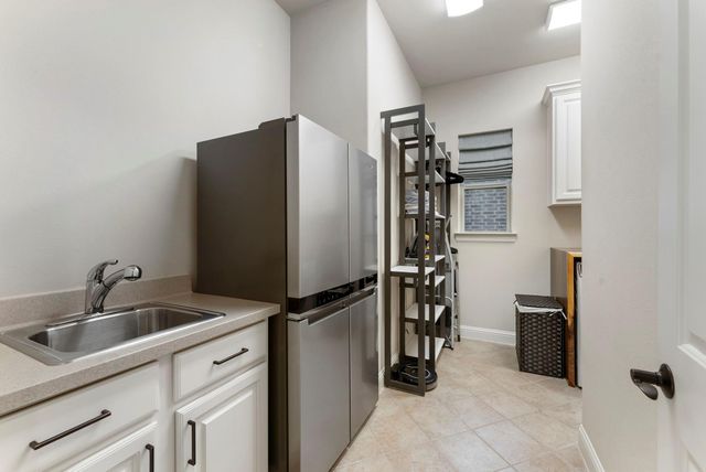 119 W Cresta Bend Place, Spring, TX 77389