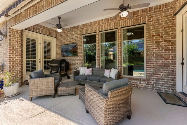 119 W Cresta Bend Place, Spring, TX 77389