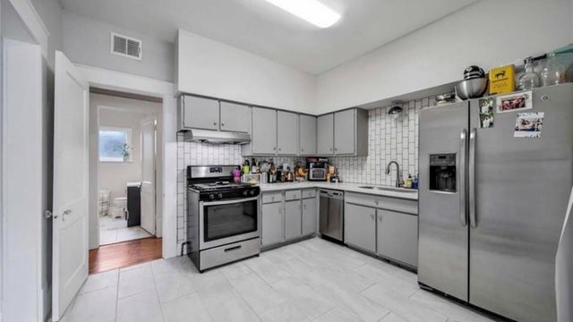 4614 Park Drive A, Houston, TX 77023