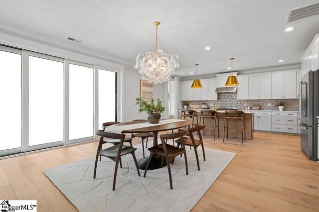 10 Medlock Drive, Greenville, SC 29607