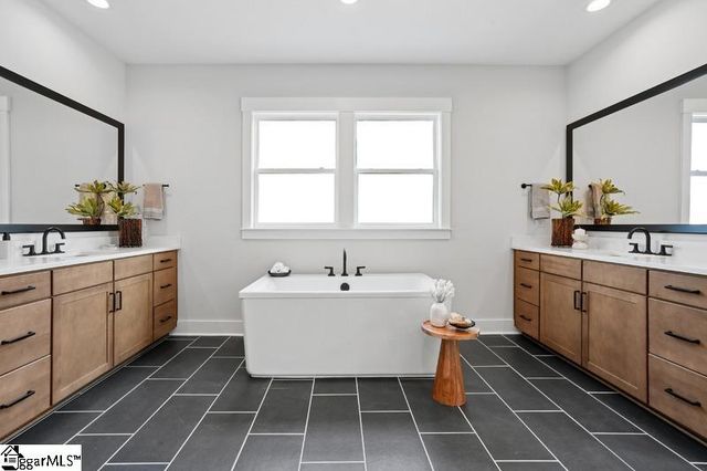 10 Medlock Drive, Greenville, SC 29607