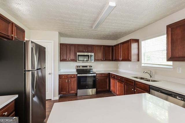 7812 Bell Tower Lane, Fairburn, GA 30213