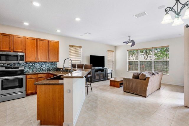 8893 Sandy Crest Lane, Boynton Beach, FL 33473