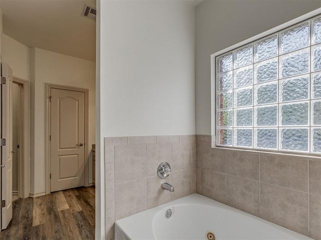 1220 Cedar Creek Drive, Norman, OK 73071