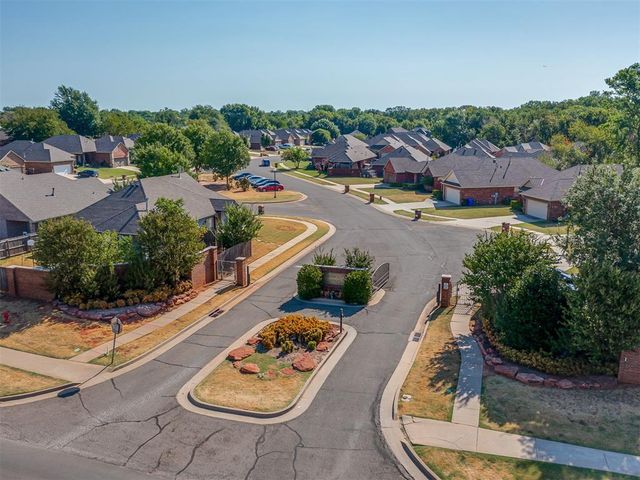 1220 Cedar Creek Drive, Norman, OK 73071
