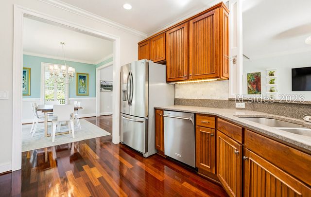 2 Turnstone Dr N, Beaufort, SC 29907